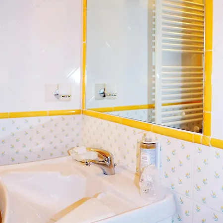 Camilla Hotel 3*